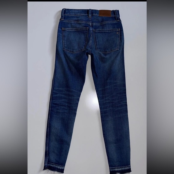 Madewell 9” High Rise Skinny Jean Size 24 Petite Distressed Raw Edge Hem - Picture 2 of 8